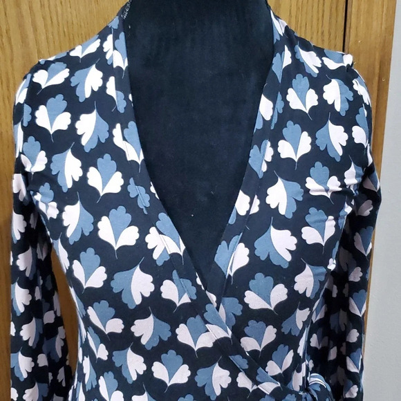 Boden pink grey patterned wrap dress long sleeve - Picture 2 of 9